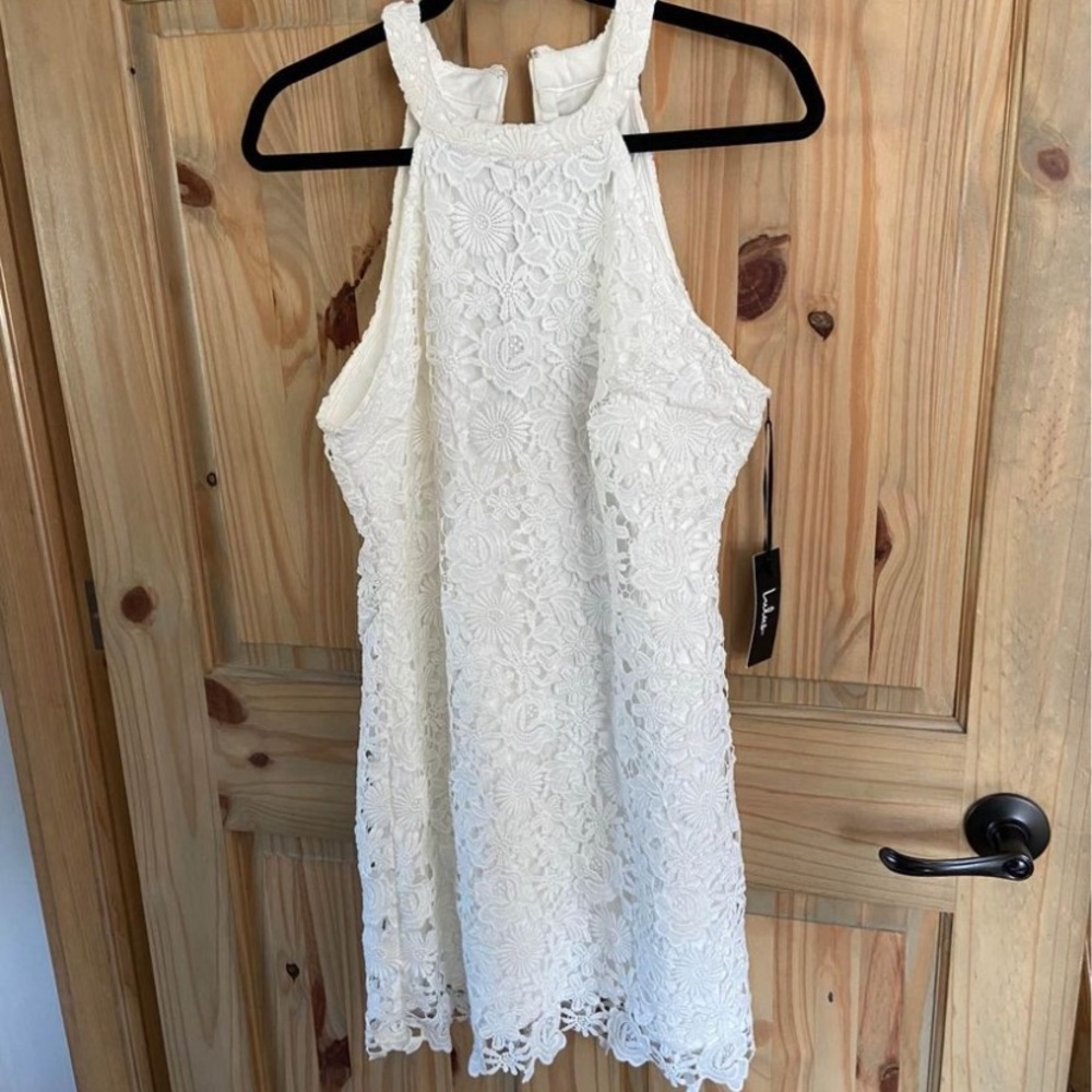 Lulus Formal Lace Bridal Shower/Reception Dress